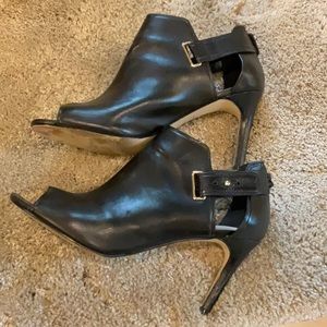 🌸 COLE HAAN HEELS SIZE 8.5